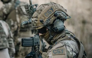 СБУ вдарила по логістиці окупантів: серія вибухів пролунала на базах ворога (відео)