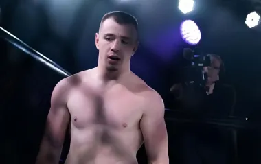 "Завтра їду на Покровськ". Український військовий після перемоги в октагоні видав промову до сліз