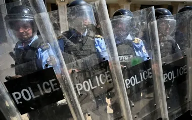 В Сербии прошли многотысячные протесты: что стало причиной