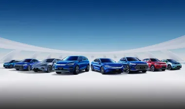 В Украине резко выросли продажи новых авто: в лидерах — электрокары (фото)