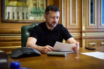 Зеленский разрешил бронировать мужчин, находящихся в розыске ТЦК