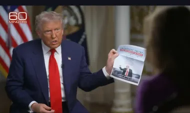 Трамп носит с собой бумажку с количеством войн, которые он завершил (видео)