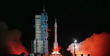 Китайский корабль прибыл на космическую станцию "Тяньгун", установив рекорд скорости (видео)