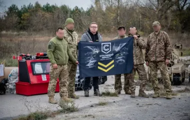 "Стальной фронт" Рината Ахметова передал 157-й бригаде помощь на 120 млн грн