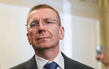 Президент Латвии вернул в Сейм закон о выходе из конвенции о защите женщин