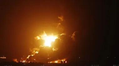 У Росії заявили про "масовану атаку" БпЛА на Волгоградську область і пожежу на електропідстанції