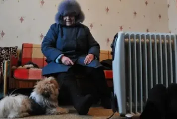 Без світла й з ледь теплими батареями: українців попередили – взимку доведеться виживати