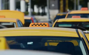 Taxi driver in Kharkiv rudely refused to serve female passenger in Ukrainian. He was fined