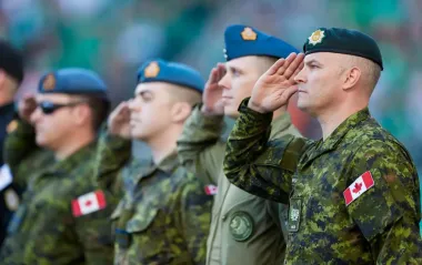 Влада Канади терміново посилює оборонну промисловість