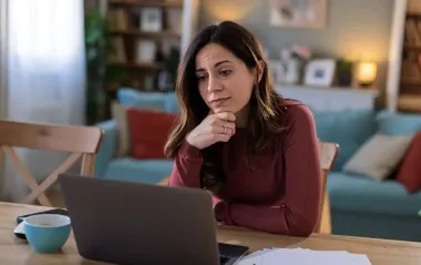 Українцям пропонують роботу з безкоштовним житлом: де найбільше вакансій і як їх знайти