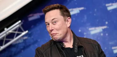 Илон Маск хочет управлять климатом Земли: его спутники могут выбирать, кому будет светить Солнце