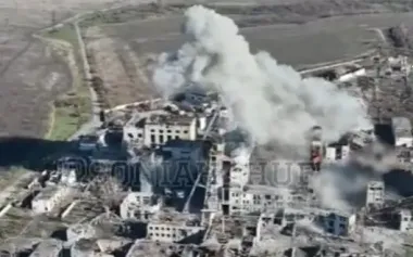 Ukrainian pilot hits enemy UAV control point with GBU62 aerial bomb. VIDEO