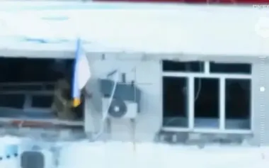 Assault troops of 425th "Skelia" Regiment plant Ukrainian flag over Pokrovsk City Council. VIDEO
