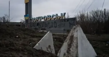 В Покровске находится более тысячи гражданских, но их эвакуация невозможна