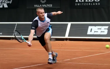 Мегасенсация во Франции: украинский теннисист выбил с турнира 13-ю ракетку мира (видео)