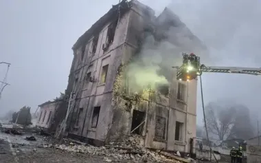 Enemy attacked railway infrastructure in three regions at night: trains are changing routes and running with delays - Ukrzaliznytsia. PHOTO