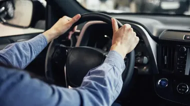 Долговечные и беспроблемные: эксперты назвали пять самых надежных внедорожников (фото)