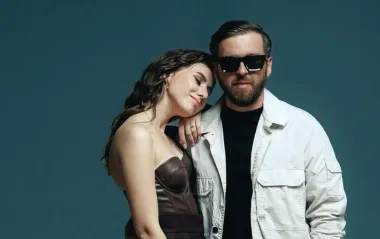 Одружився? Лідер гурту "Без Обмежень" засвітив обручку (фото)