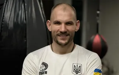 Охоронець Джолі в ТЦК? Хто такий Дмитро Пищиков і чому про нього всі говорять