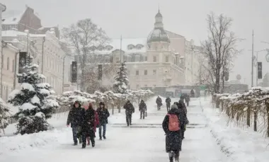 Буде справжня зима: синоптики розповіли, яка погода чекає українців на новорічні свята