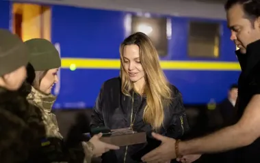 Прикордонники подякували Анджеліні Джолі за підтримку України: як це було (фото)