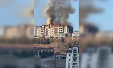 В Буковеле загорелся отель Premium Club SPA (видео)