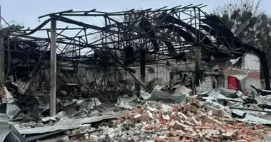 У місті на Харківщині росіяни повністю знищили відділення "Нової пошти"