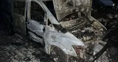 На Київщині засудили чоловіка і жінку, які підпалювали авто на замовлення росіян: як їх покарали