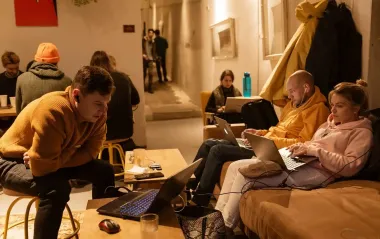 Без света и тепла: как Балаклейская громада переживает массированную атаку энергосистемы