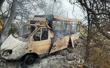 Occupiers strike minibus in Donetsk region: three civilians wounded. PHOTO