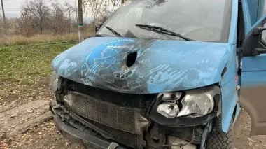 Російський дрон атакував автівку із іноземними журналістами