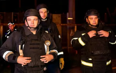 Пожары и разрушенные дома: последствия очередной атаки дронами в Одесской области