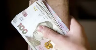 Середня зарплата в Україні перевищила 26 тисяч гривень: де платять найбільше