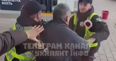 Водій у розшуку на трасі Київ–Одеса відмовився їхати до ТЦК і зчинив конфлікт із поліцією