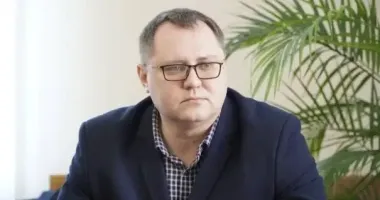 Дохід 60 тисяч на місяць, а життя як у мільярдерів: сім'я "слуги народу" Юрия Соболевського перетворює декларації на фікцію