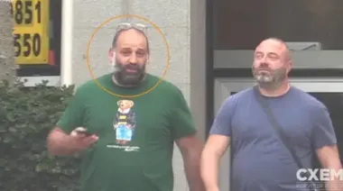 Міндіч утік з країни незадовго до обшуку – джерела УП