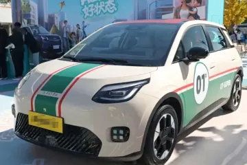 В Китае выпустили недорогой электрокар за $7000 с запасом хода 500 км (фото)