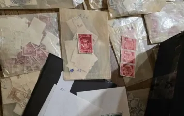 На кордоні з Польщею вилучили 14 тисяч марок із нацистською символікою (фото)