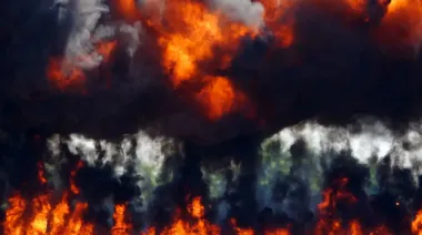 ВСУ третий раз за месяц ударили по нефтебазе "Гвардейская" в Крыму