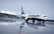Авиаперевозчик Ryanair отказывается от бумажных авиабилетов