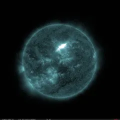 Две мощные вспышки класса Х на Солнце: Землю накроет сильная геомагнитная буря (фото)