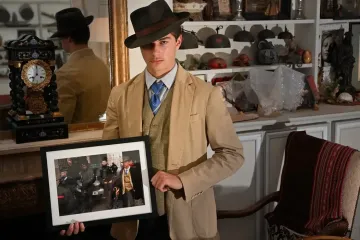 Джентльмен из Лувра: журналисты нашли таинственного "детектива", им оказался школьник