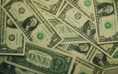 Доллар и евро дорожают в обменниках