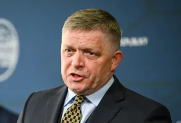 "Продлится еще два года": Фицо заявил, что помощь от ЕС разжигает войну в Украине