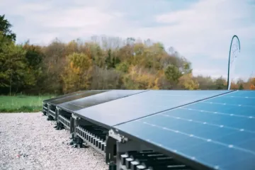 Не только для электроэнергии: в Бельгии запускают необычную солнечную электростанцию