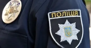 В Киевской области полицейские спасли женщину, которая хотела прыгнуть с водонапорной башни