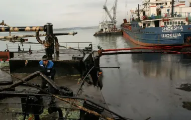 Российская нефть рекордно обесценилась после санкций США: что происходит на рынке