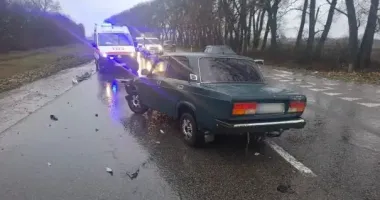 На Сумщине столкнулись "скорая" и легковушка: трое травмированных