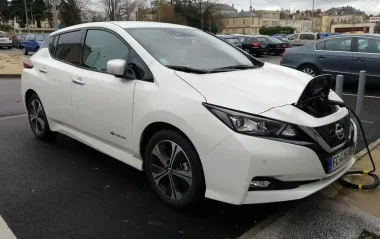 Імпорт авто зростає. Яких моделей та чому завозять найбільше?