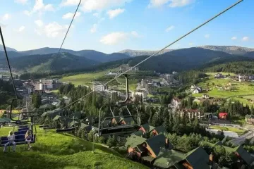 Відпочинок у Карпатах 2025: українець показав, скільки обійшовся Буковель на три дні